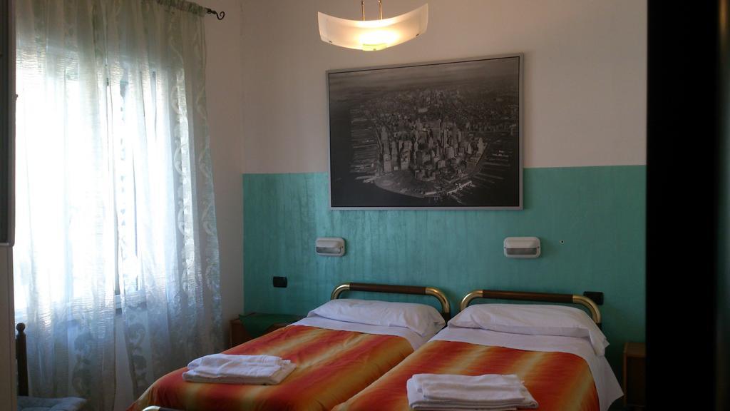 Hotel Paradise Bruzolo Zimmer foto